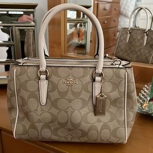 Coach purse with strap